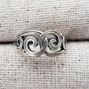 James Avery Sterling Silver Gentle Wave Ring Sz5.5